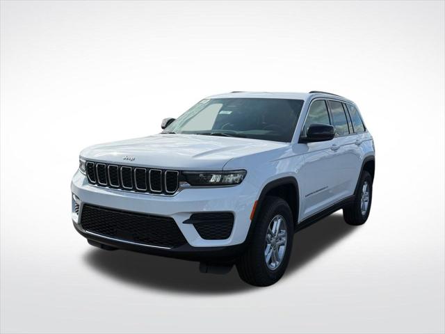 2025 Jeep Grand Cherokee GRAND CHEROKEE LAREDO 4X4