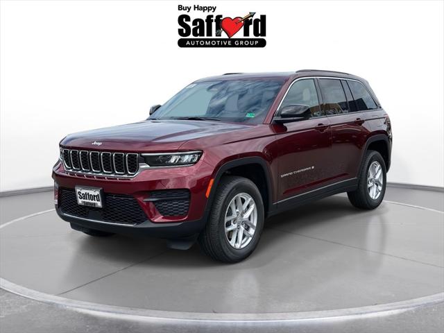 2025 Jeep Grand Cherokee GRAND CHEROKEE LAREDO X 4X4
