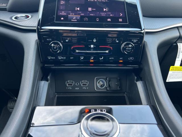 2025 Jeep Grand Cherokee GRAND CHEROKEE LAREDO X 4X4 2025 Jeep Grand Cherokee GRAND CHEROKEE LAREDO X 4X4