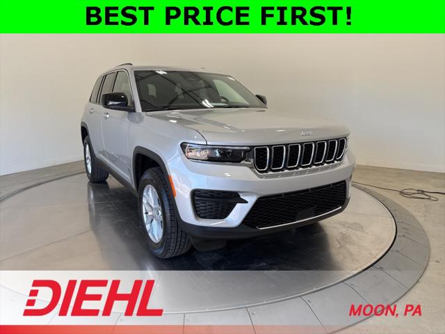 2025 Jeep Grand Cherokee GRAND CHEROKEE LAREDO X 4X4