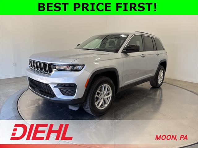 2025 Jeep Grand Cherokee GRAND CHEROKEE LAREDO X 4X4