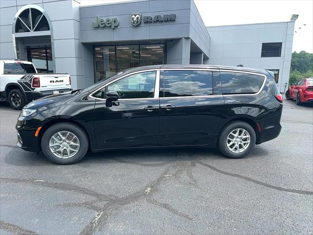 2025 Chrysler Pacifica PACIFICA SELECT