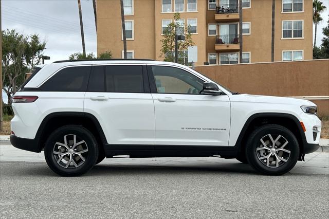 2025 Jeep Grand Cherokee GRAND CHEROKEE LIMITED 4X4