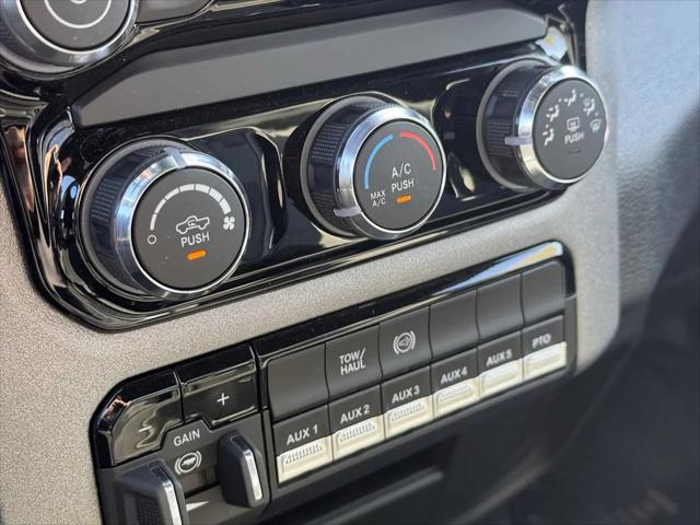 2025 Ram 3500 Tradesman/Big Horn