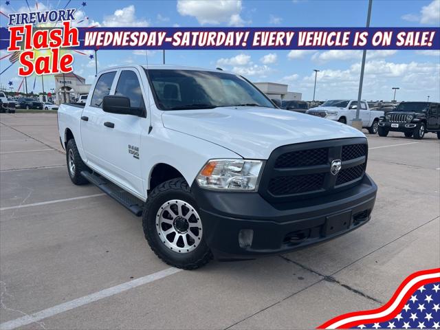 2022 RAM 1500 Classic Tradesman Crew Cab 4x4 57 Box