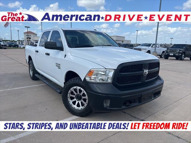 2022 RAM 1500 Classic Tradesman Crew Cab 4x4 57 Box