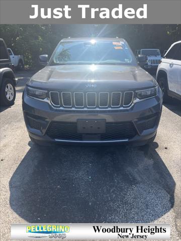 2023 Jeep Grand Cherokee Laredo X 4x4
