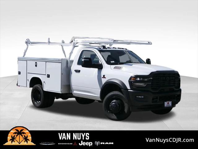 2025 RAM 5500 Chassis RAM 5500 TRADESMAN CHASSIS REGULAR CAB 4X4 60 CA