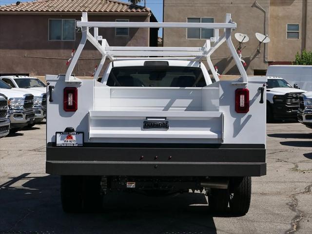 2025 RAM 5500 Chassis RAM 5500 TRADESMAN CHASSIS REGULAR CAB 4X4 60 CA