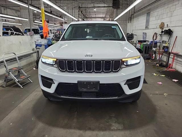 2023 Jeep Grand Cherokee Laredo 4x4