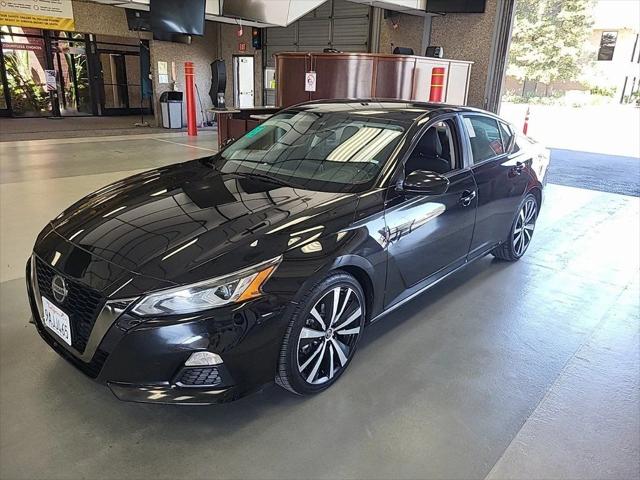 2022 Nissan Altima SR FWD