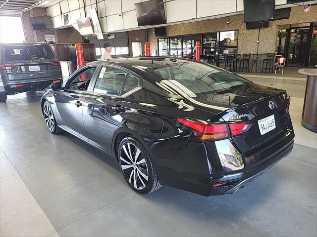 2022 Nissan Altima SR FWD