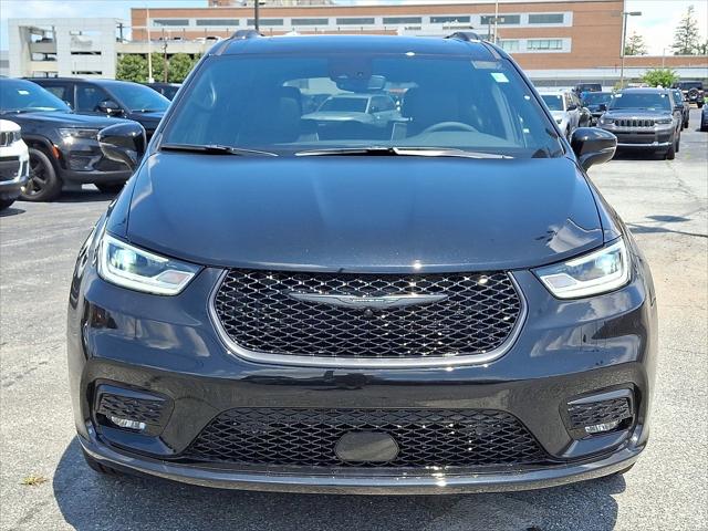 2025 Chrysler Pacifica PACIFICA LIMITED AWD
