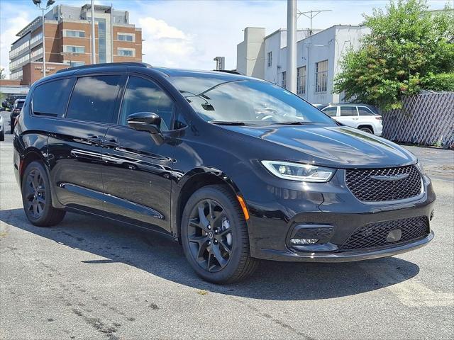 2025 Chrysler Pacifica PACIFICA LIMITED AWD