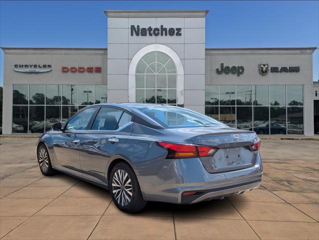 2024 Nissan Altima SV FWD