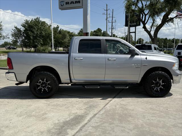 2019 RAM 1500 Classic SLT Crew Cab 4x4 57 Box