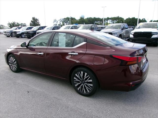2024 Nissan Altima SV FWD