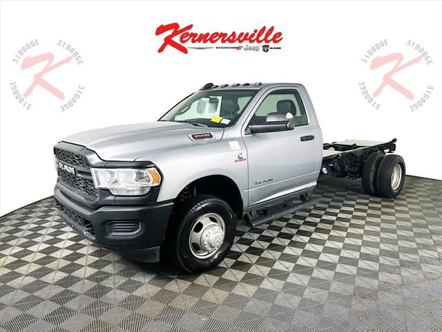 2022 RAM 3500 Chassis Tradesman/SLT