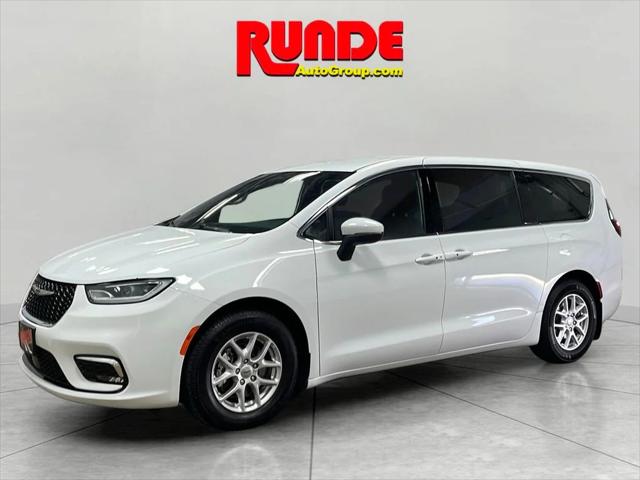 2023 Chrysler Pacifica Touring