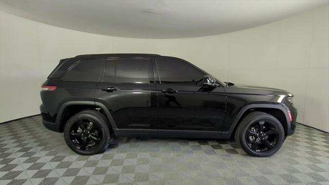 2023 Jeep Grand Cherokee Altitude 4x4