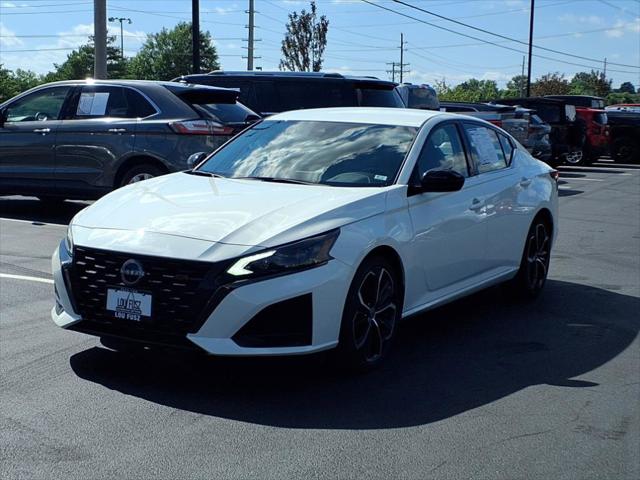 2023 Nissan Altima SR FWD