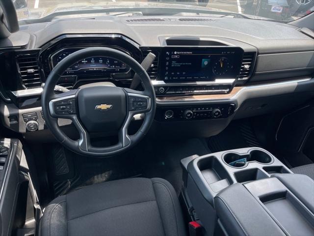 2023 Chevrolet Silverado 1500 4WD Crew Cab Short Bed LT with 2FL
