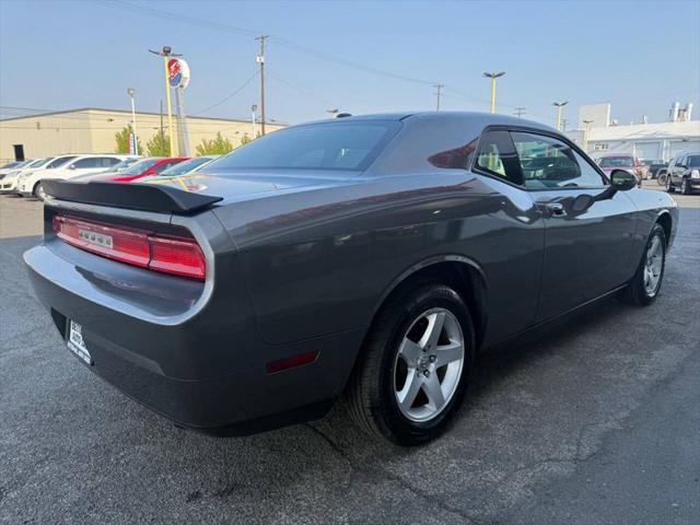 2010 Dodge Challenger SE