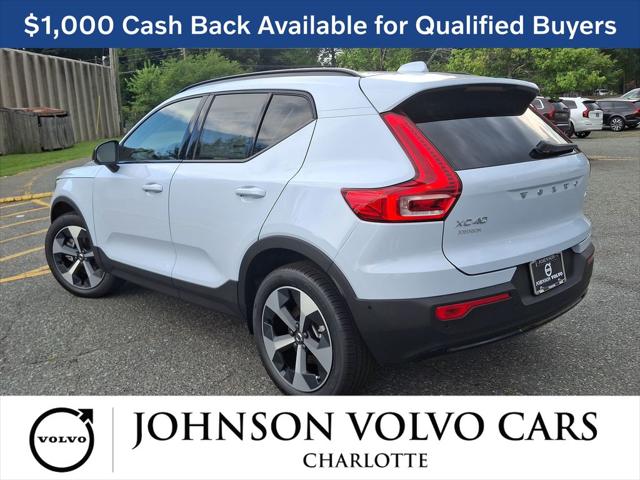 2026 Volvo XC40 Plus, B5 AWD Gas (mild hybrid), Dark