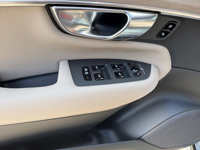 2026 Volvo XC90 Plus, B6 AWD Gas (mild hybrid), Gasoline, Bright, 7 Seats