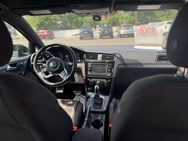 2018 Volkswagen Golf GTI 2.0T S