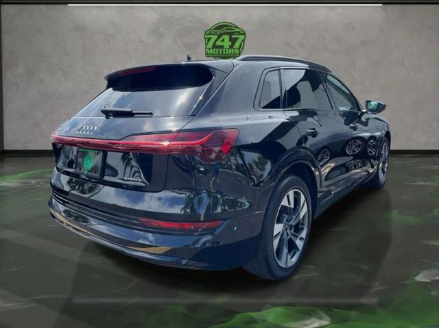 2021 Audi e-tron Premium quattro
