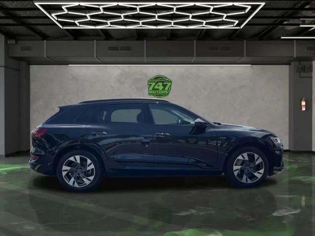 2021 Audi e-tron Premium quattro