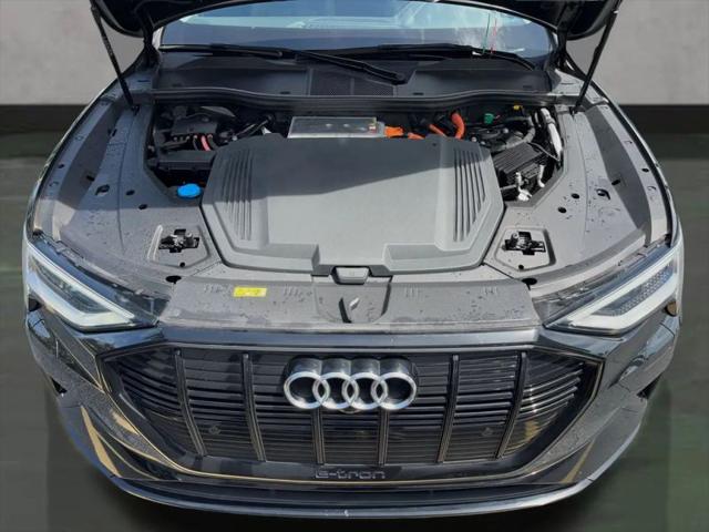 2021 Audi e-tron Premium quattro