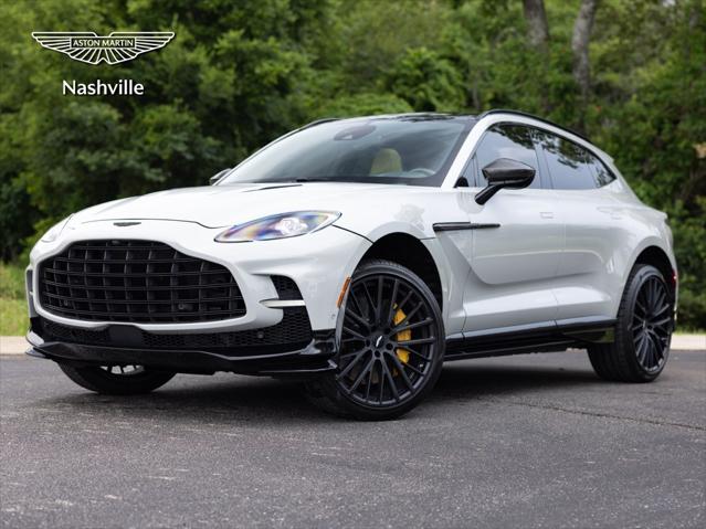/2023 Aston-Martin DBX