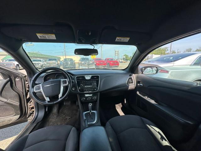 2014 Chrysler 200 Touring