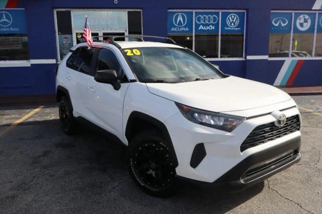 2020 Toyota RAV4 LE