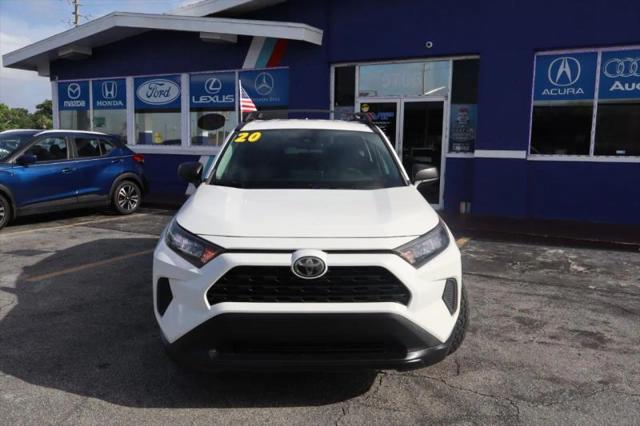 2020 Toyota RAV4 LE