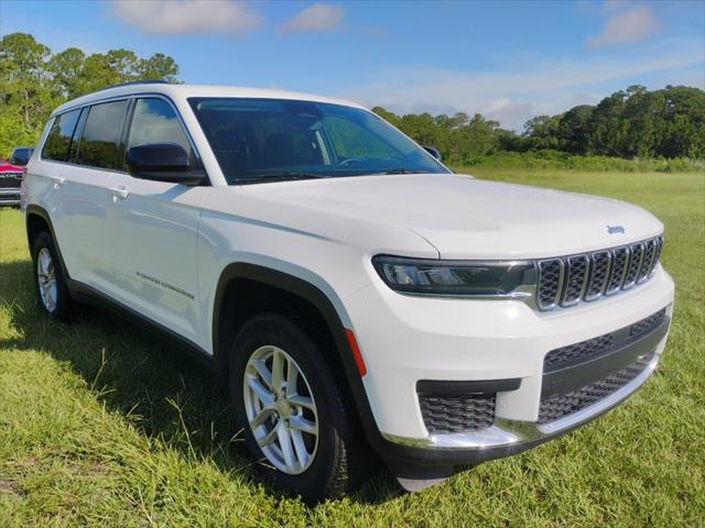 2023 Jeep Grand Cherokee L Laredo 4x2