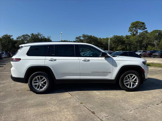 2023 Jeep Grand Cherokee L Laredo 4x2