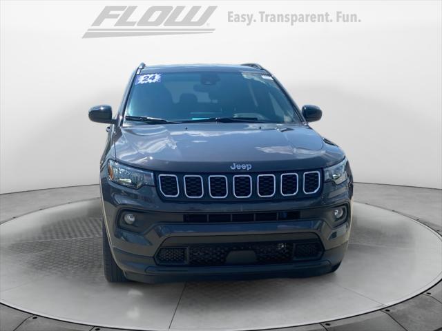 2024 Jeep Compass Latitude Lux FWD