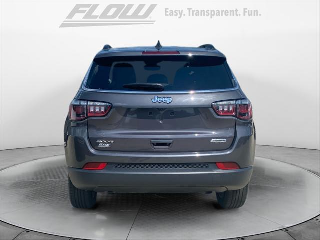 2024 Jeep Compass Latitude Lux FWD
