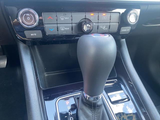 2024 Jeep Compass Latitude Lux FWD