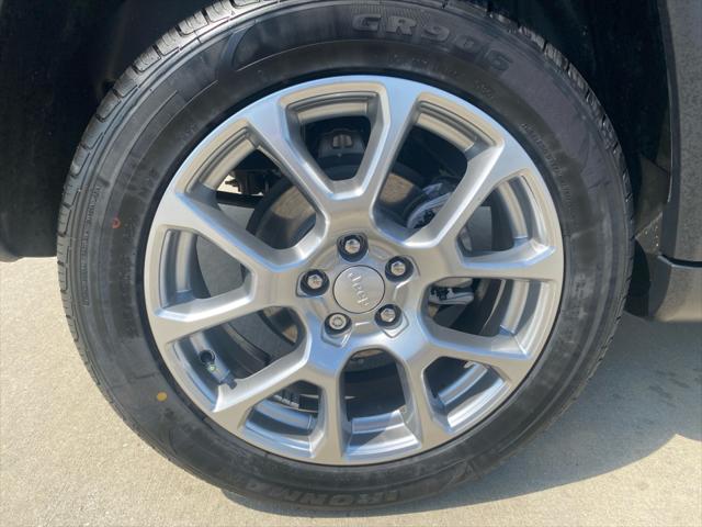 2024 Jeep Compass Latitude Lux FWD