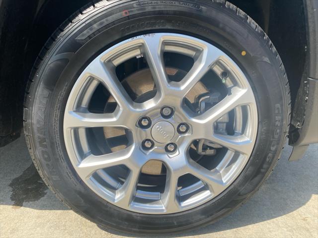 2024 Jeep Compass Latitude Lux FWD