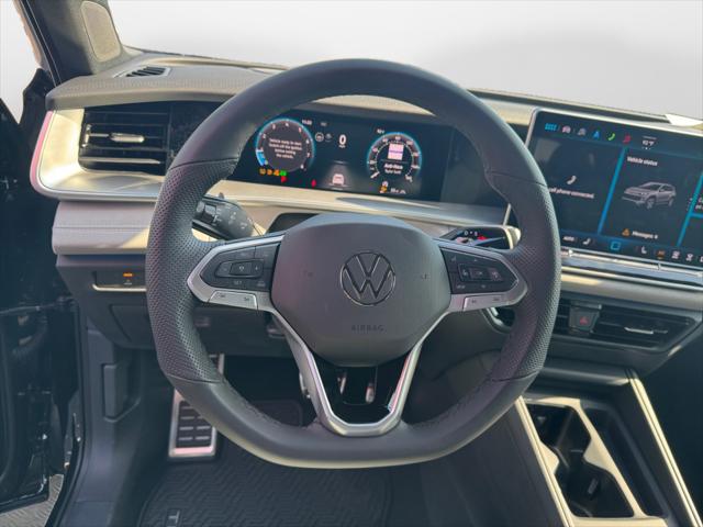 2025 Volkswagen Tiguan 2.0T SE R-Line Black