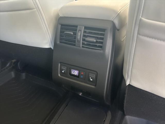 2025 Mitsubishi Outlander PHEV SEL S-AWC