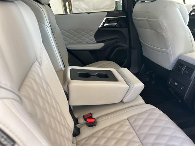 2025 Mitsubishi Outlander PHEV SEL S-AWC