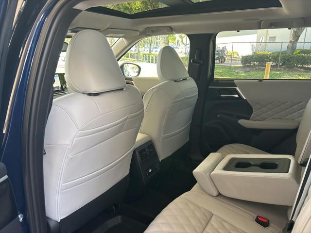 2025 Mitsubishi Outlander PHEV SEL S-AWC