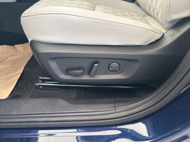 2025 Mitsubishi Outlander PHEV SEL S-AWC