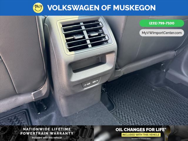 2025 Volkswagen Tiguan 2.0T SE